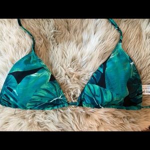 Bikini 🌴💚NEVER WORN Top Size 10 Bottoms Size 8
